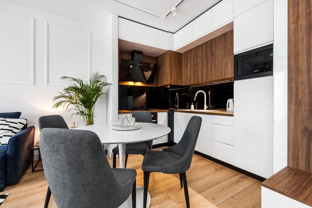 "Nowy Apartament" Sypialnia , Garaz, 1500 M Od Morza, Netflix Gdańsk Extérieur photo